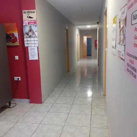Tenerife Hostel calle el coronel los cristiano-2